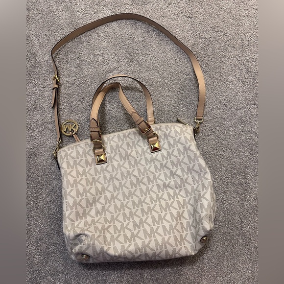 Michael Kors Tote - Picture 4 of 5